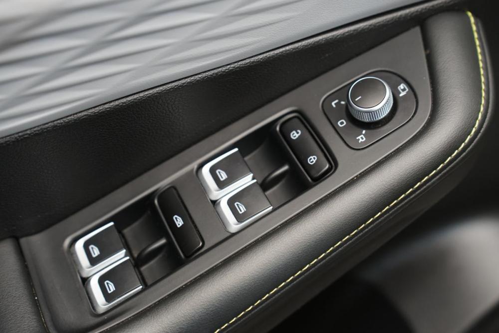Geely Coolray I Рестайлинг Крым  - изображение 11