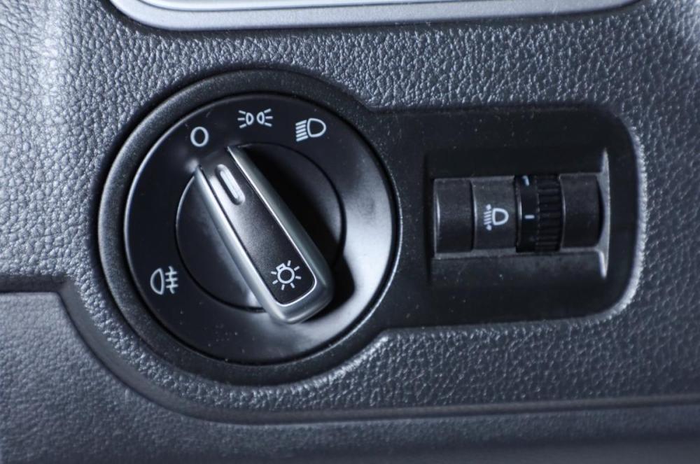 Volkswagen Polo V Рестайлинг Новосибирск  - изображение 18