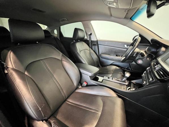 Kia Optima IV с пробегом 2018 года, цена 1 699 000 рублей, 195156 км, седан, Автокод Объявления