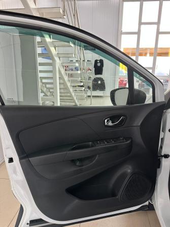 Renault Kaptur I с пробегом 2017 года, цена 1 190 000 рублей, 156100 км, внедорожник, Автокод Объявления
