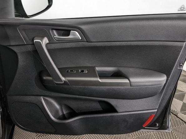 Kia Sportage IV Рестайлинг с пробегом 2021 года, цена 2 650 000 рублей, 90048 км, внедорожник, Автокод Объявления