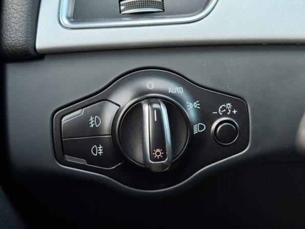 Audi A4 IV (B8) Рестайлинг с пробегом 2015 года, цена 1 280 000 рублей, 158508 км, седан, Автокод Объявления