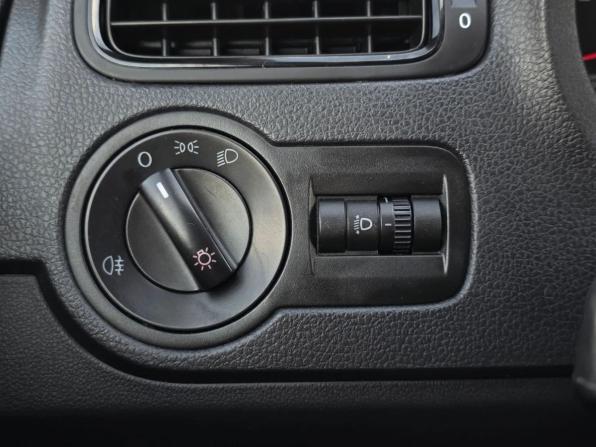 Volkswagen Polo V с пробегом 2014 года, цена 770 000 рублей, 175185 км, седан, Автокод Объявления