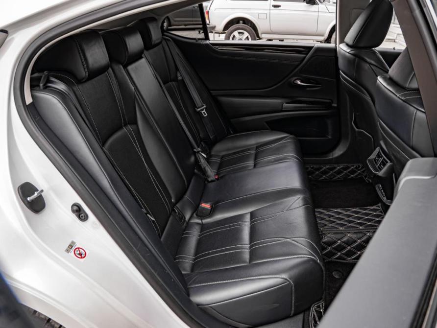 Lexus ES VII Краснодар  - изображение 7