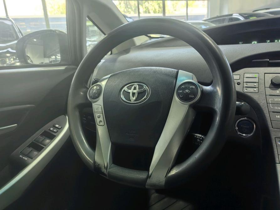 Toyota Prius III Рестайлинг (XW30) Санкт-Петербург  - изображение 11