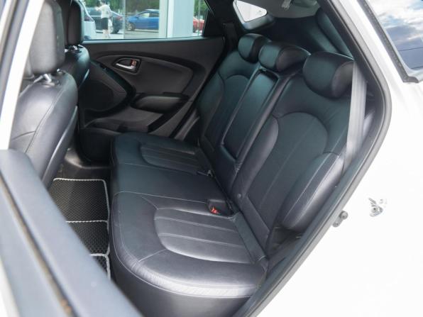 Hyundai ix35 I Рестайлинг с пробегом 2015 года, цена 1 560 000 рублей, 130499 км, внедорожник, Автокод Объявления