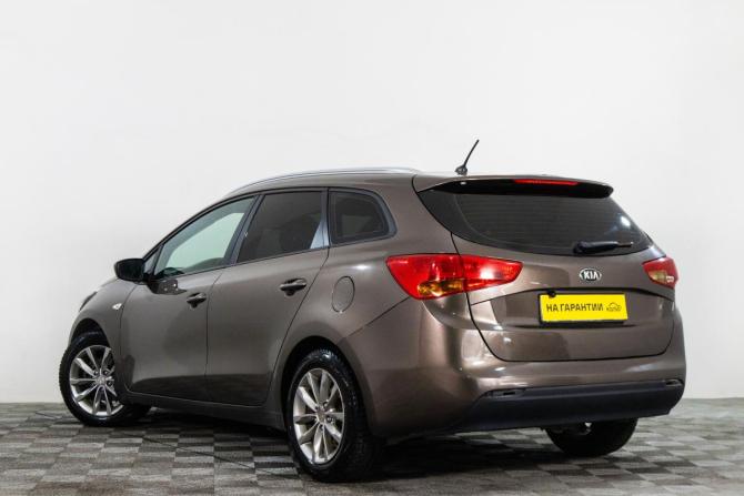 Kia Ceed II с пробегом 2013 года, цена 879 000 рублей, 263000 км, универсал, Автокод Объявления