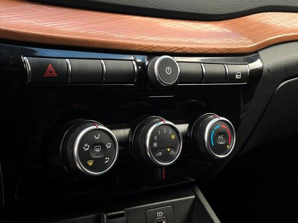 Lada (ВАЗ) Vesta I Рестайлинг (NG) с пробегом 2024 года, цена 1 396 600 рублей, 26485 км, универсал, Автокод Объявления