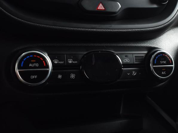 Kia Soul III с пробегом 2022 года, цена 1 979 999 рублей, 104493 км, хэтчбек, Автокод Объявления