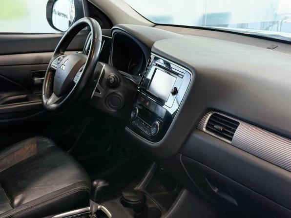 Mitsubishi Outlander III Рестайлинг с пробегом 2014 года, цена 1 297 000 рублей, 231387 км, внедорожник, Автокод Объявления