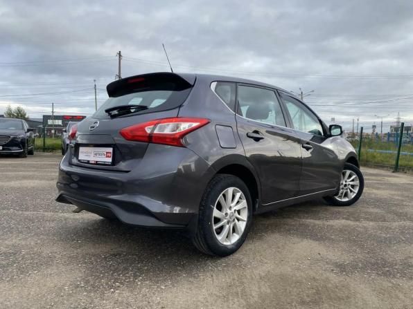 Nissan Tiida II с пробегом 2015 года, цена 895 000 рублей, 171616 км, хэтчбек, Автокод Объявления