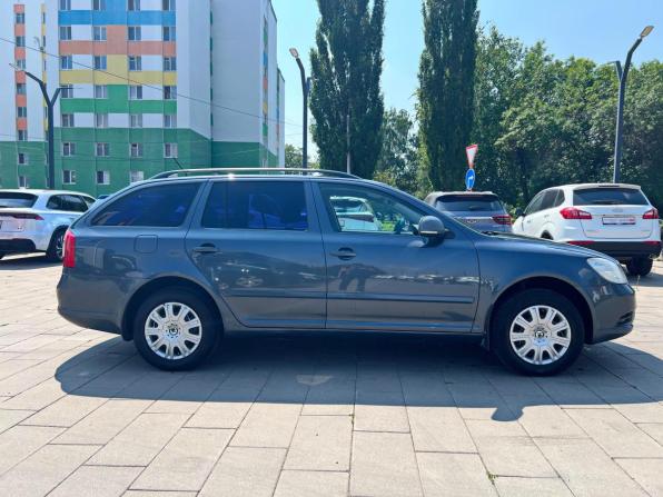 Skoda Octavia II (A5) Рестайлинг с пробегом 2011 года, цена 695 000 рублей, 218165 км, универсал, Автокод Объявления