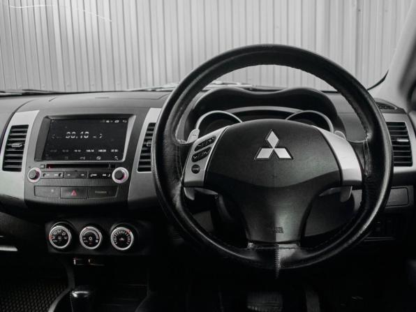 Mitsubishi Outlander II с пробегом 2005 года, цена 880 000 рублей, 225527 км, внедорожник, Автокод Объявления