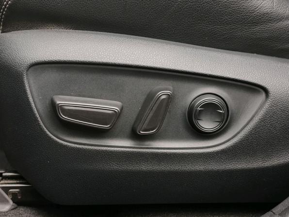 Toyota RAV4 V (XA50) с пробегом 2022 года, цена 3 350 000 рублей, 105773 км, внедорожник, Автокод Объявления
