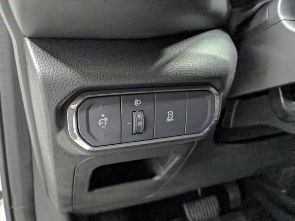 Haval Jolion I с пробегом 2022 года, цена 1 725 000 рублей, 44592 км, внедорожник, Автокод Объявления