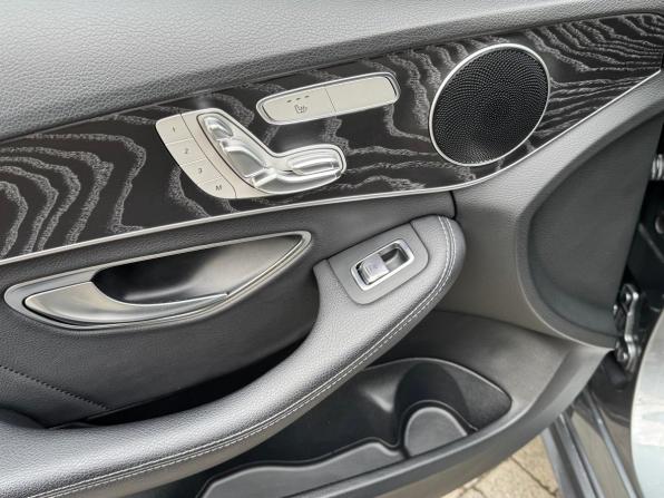 Mercedes-Benz C-Класс IV (W205) Рестайлинг с пробегом 2019 года, цена 1 990 000 рублей, 85106 км, седан, Автокод Объявления
