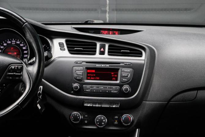 Kia Ceed II с пробегом 2015 года, цена 1 150 000 рублей, 172145 км, хэтчбек, Автокод Объявления
