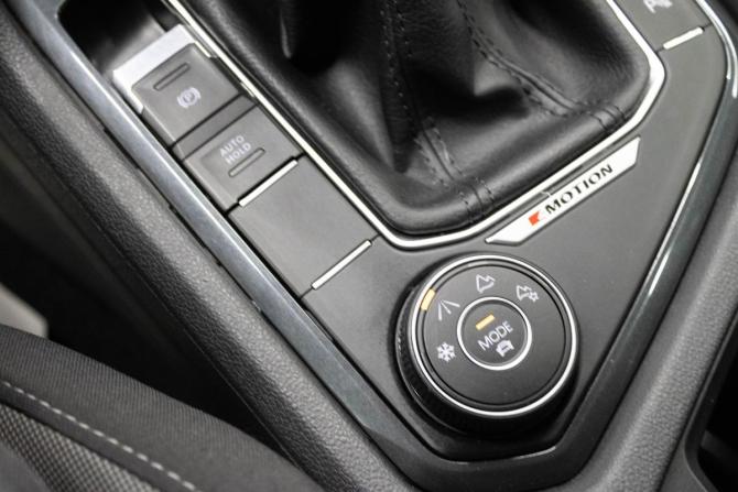 Volkswagen Tiguan II Рестайлинг с пробегом 2021 года, цена 2 589 000 рублей, 172678 км, внедорожник, Автокод Объявления