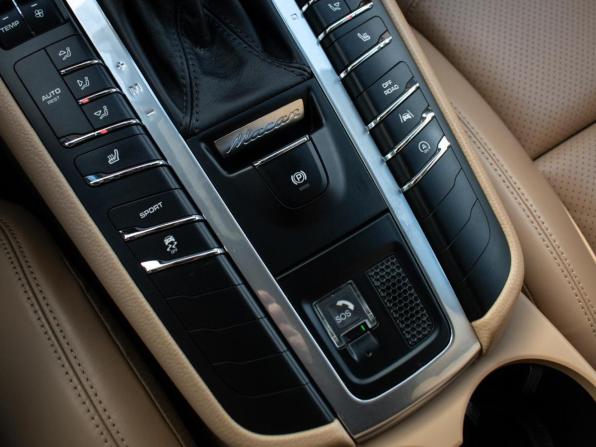 Porsche Macan I с пробегом 2018 года, цена 4 750 000 рублей, 53534 км, внедорожник, Автокод Объявления