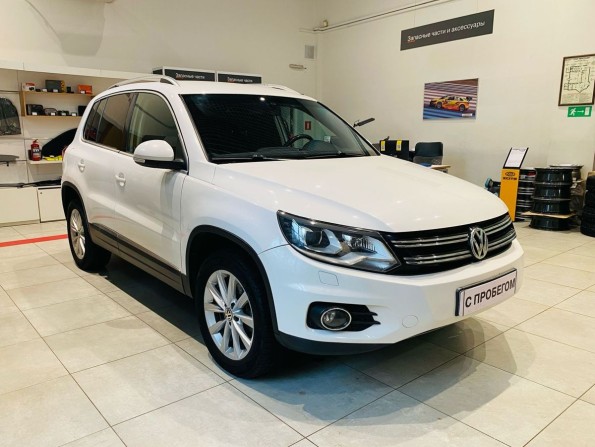 Volkswagen Tiguan I Рестайлинг с пробегом 2011 года, цена 1 099 000 рублей, 253000 км, внедорожник, Автокод Объявления