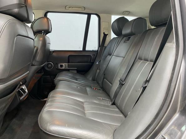 Land Rover Range Rover III Рестайлинг с пробегом 2006 года, цена 865 000 рублей, 259924 км, внедорожник, Автокод Объявления