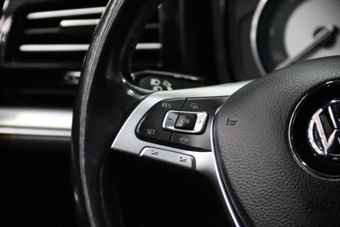Volkswagen Touareg III с пробегом 2019 года, цена 4 195 950 рублей, 188189 км, внедорожник, Автокод Объявления
