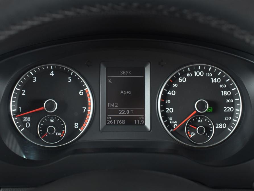 Volkswagen Jetta VI Кемерово  - изображение 11