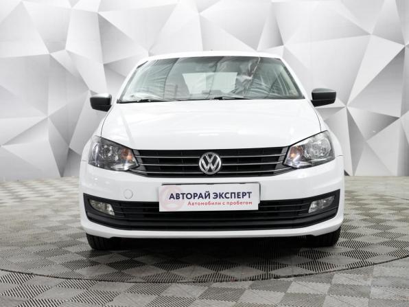 Volkswagen Polo V Рестайлинг с пробегом 2018 года, цена 1 042 000 рублей, 126300 км, седан, Автокод Объявления