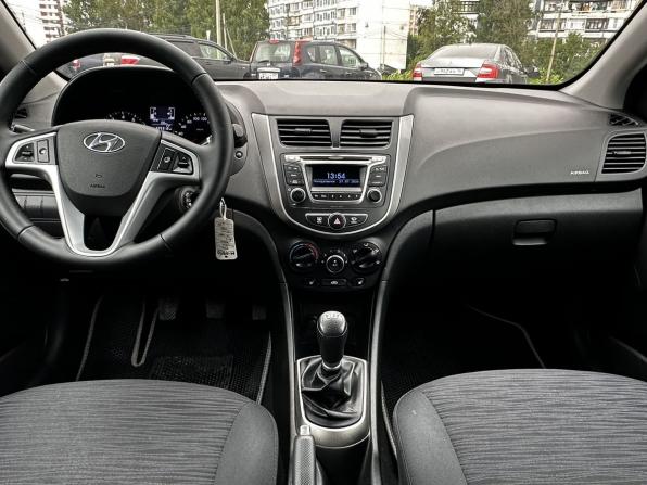 Hyundai Solaris I Рестайлинг с пробегом 2015 года, цена 799 000 рублей, 225312 км, седан, Автокод Объявления