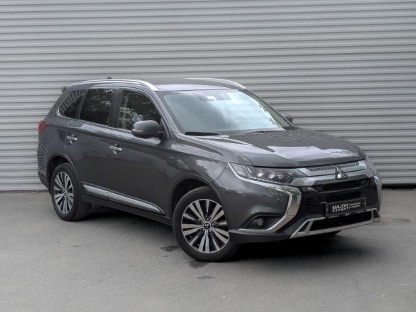 Mitsubishi Outlander III Рестайлинг 3 с пробегом 2019 года, цена 2 550 000 рублей, 109469 км, внедорожник, Автокод Объявления
