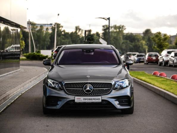 Mercedes-Benz E-Класс AMG V (W213) с пробегом 2018 года, цена 3 299 000 рублей, 242976 км, седан, Автокод Объявления