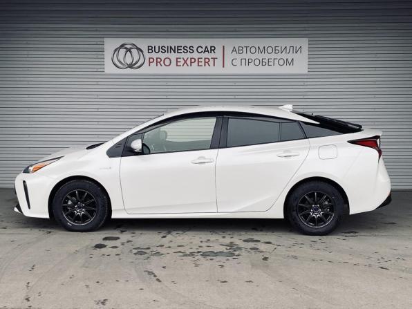 Toyota Prius IV Рестайлинг (XW50) с пробегом 2019 года, цена 2 329 000 рублей, 68974 км, хэтчбек, Автокод Объявления