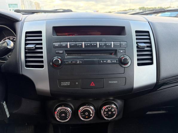 Mitsubishi Outlander II Рестайлинг с пробегом 2011 года, цена 795 000 рублей, 294000 км, внедорожник, Автокод Объявления