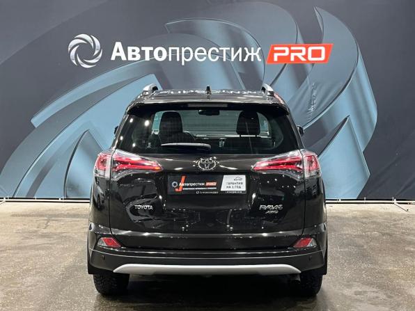 Toyota RAV4 IV (XA40) Рестайлинг с пробегом 2015 года, цена 2 270 000 рублей, 111546 км, внедорожник, Автокод Объявления