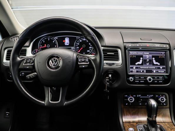 Volkswagen Touareg II Рестайлинг с пробегом 2016 года, цена 2 699 000 рублей, 200750 км, внедорожник, Автокод Объявления