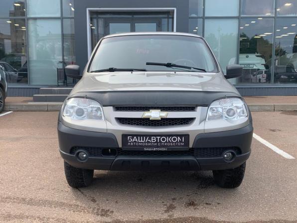 Chevrolet Niva I Рестайлинг с пробегом 2015 года, цена 565 000 рублей, 137880 км, внедорожник, Автокод Объявления