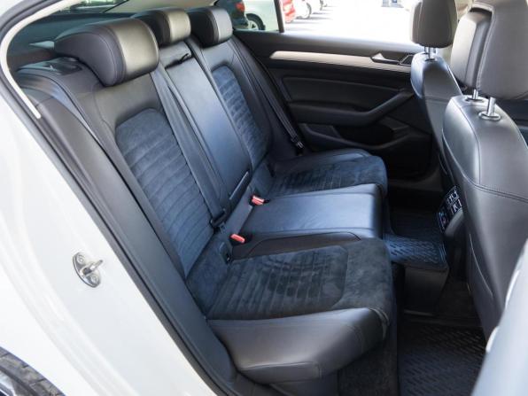 Volkswagen Passat B8 с пробегом 2016 года, цена 2 450 000 рублей, 109094 км, седан, Автокод Объявления
