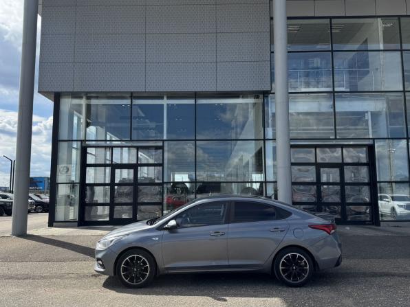 Hyundai Solaris II с пробегом 2018 года, цена 975 000 рублей, 250000 км, седан, Автокод Объявления