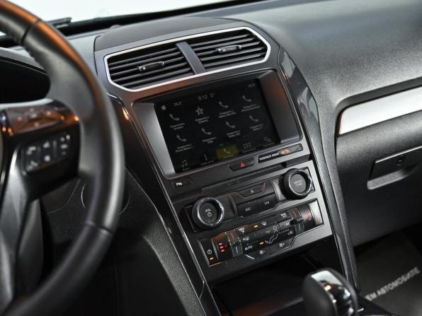 Ford Explorer V Рестайлинг с пробегом 2017 года, цена 2 049 000 рублей, 127000 км, внедорожник, Автокод Объявления