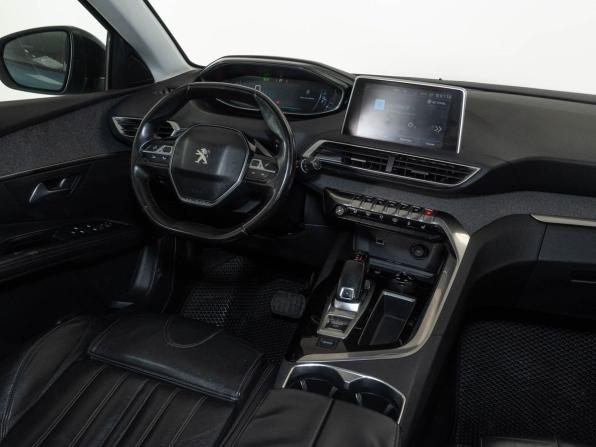 Peugeot 5008 II с пробегом 2018 года, цена 1 711 000 рублей, 210000 км, внедорожник, Автокод Объявления
