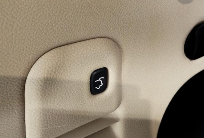Jeep Grand Cherokee IV (WK2) с пробегом 2010 года, цена 1 360 000 рублей, 346338 км, внедорожник, Автокод Объявления