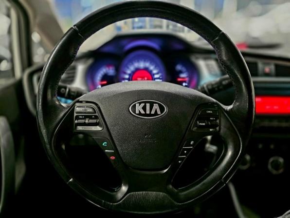 Kia Ceed II Рестайлинг с пробегом 2015 года, цена 999 000 рублей, 116000 км, универсал, Автокод Объявления