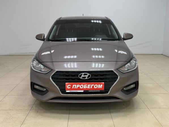 Hyundai Solaris II с пробегом 2018 года, цена 1 350 000 рублей, 63904 км, седан, Автокод Объявления