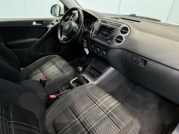 Volkswagen Tiguan I Рестайлинг с пробегом 2015 года, цена 1 499 000 рублей, 119739 км, внедорожник, Автокод Объявления