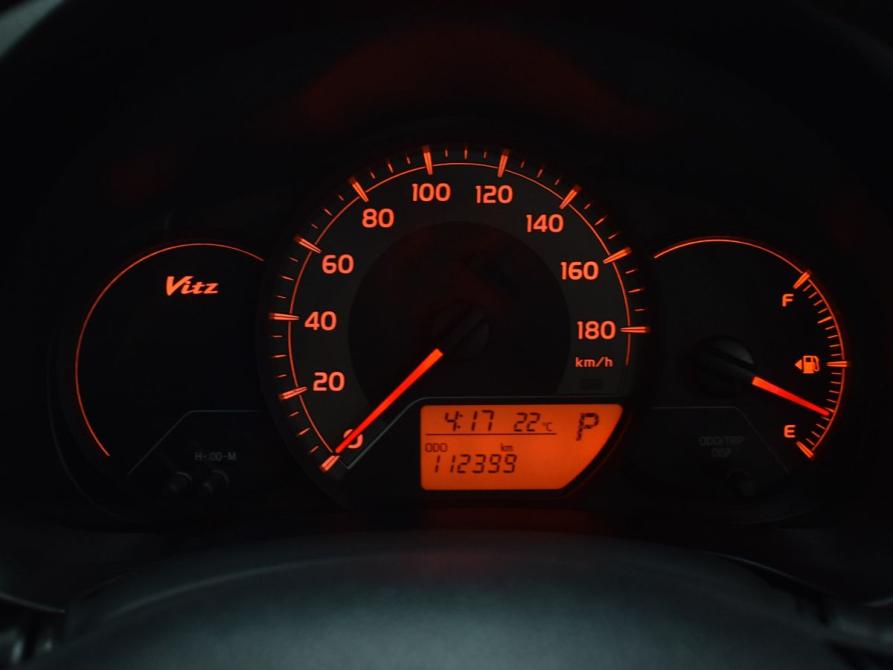 Toyota Vitz III (XP130) Рестайлинг Кемерово  - изображение 9