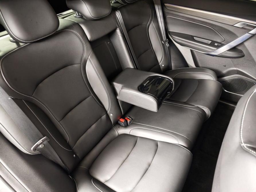 Geely Atlas Pro Москва  - изображение 17