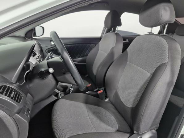 Hyundai Solaris I с пробегом 2011 года, цена 639 000 рублей, 157571 км, седан, Автокод Объявления