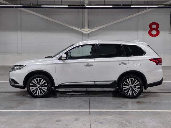 Mitsubishi Outlander III Рестайлинг 3 с пробегом 2021 года, цена 2 450 000 рублей, 143387 км, внедорожник, Автокод Объявления