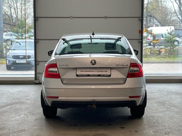 Skoda Octavia III (A7) Рестайлинг с пробегом 2017 года, цена 1 660 000 рублей, 146000 км, лифтбек, Автокод Объявления