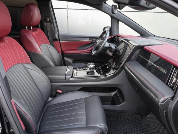 GAC M8 с пробегом 2023 года, цена 4 198 000 рублей, 40559 км, минивэн, Автокод Объявления